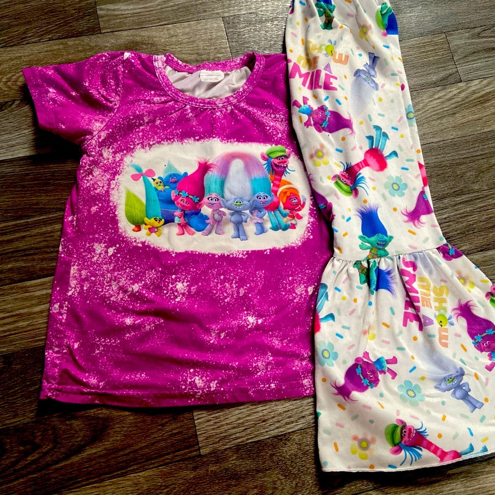 Trolls Boutique Outfit